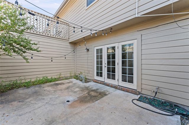 939 Memorial Village Drive 38, Houston, TX 77024