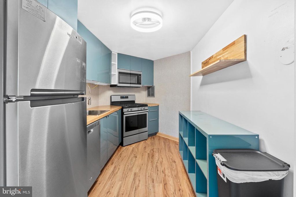 100 WEST AVE #301, Jenkintown, PA 19046