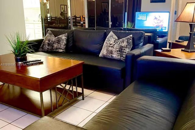 201 178th Dr 401, Sunny Isles Beach, FL 33160