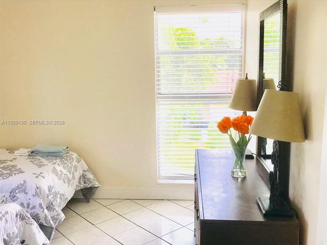 201 178th Dr 401, Sunny Isles Beach, FL 33160