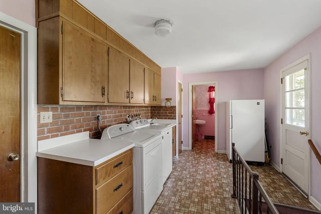 133 SUMMITVILLE RD, New Holland, PA 17557
