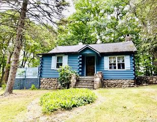 15 Locust Drive, Cold Spring, NY 10516