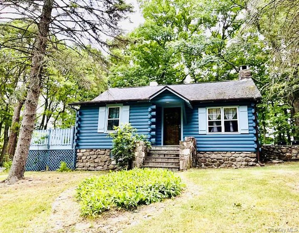 15 Locust Drive, Cold Spring, NY 10516