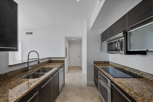 550 Okeechobee Boulevard 1605, West Palm Beach, FL 33401