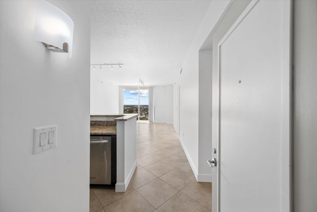 550 Okeechobee Boulevard 1605, West Palm Beach, FL 33401