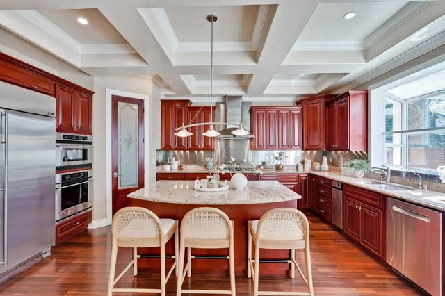 10411 Glencoe Drive, Cupertino, CA 95014