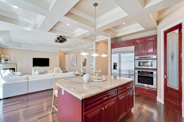 10411 Glencoe Drive, Cupertino, CA 95014