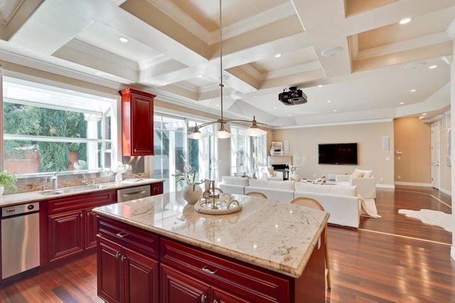 10411 Glencoe Drive, Cupertino, CA 95014