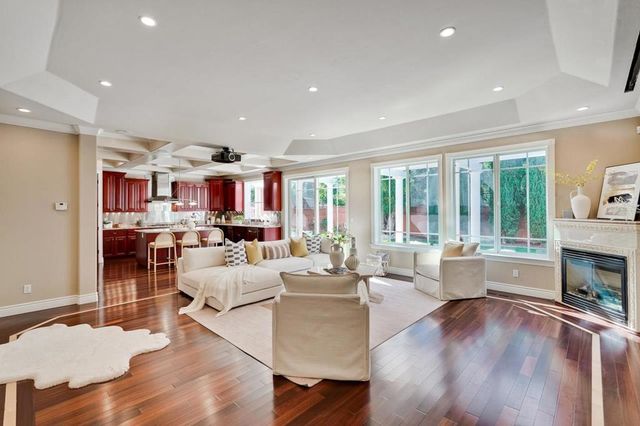 10411 Glencoe Drive, Cupertino, CA 95014