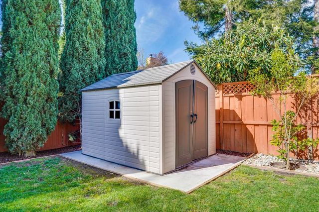 10411 Glencoe Drive, Cupertino, CA 95014