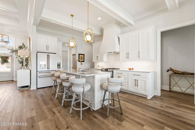 108 Big Lake Run, Youngsville, LA 70592