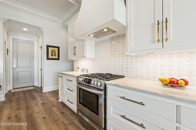 108 Big Lake Run, Youngsville, LA 70592