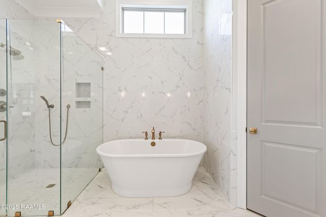 108 Big Lake Run, Youngsville, LA 70592