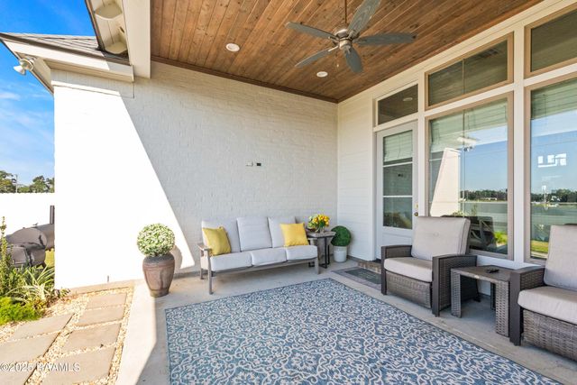 108 Big Lake Run, Youngsville, LA 70592