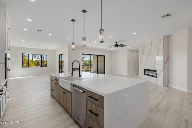 17306 E NIBLICK Way, Fountain Hills, AZ 85268