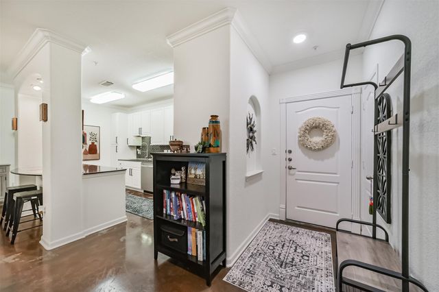 1711 Old Spanish Trail 132, Houston, TX 77054