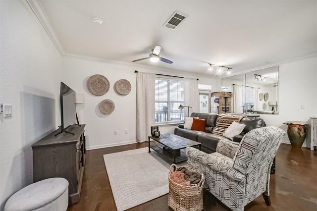 1711 Old Spanish Trail 132, Houston, TX 77054