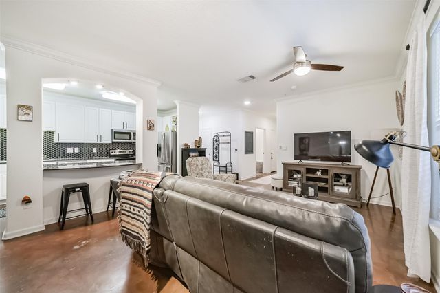1711 Old Spanish Trail 132, Houston, TX 77054
