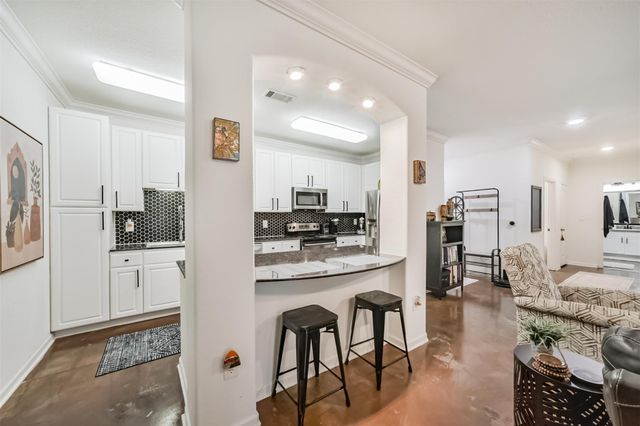 1711 Old Spanish Trail 132, Houston, TX 77054