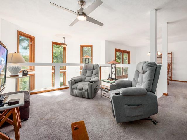 606 Kimberly Court, Heath, OH 43056