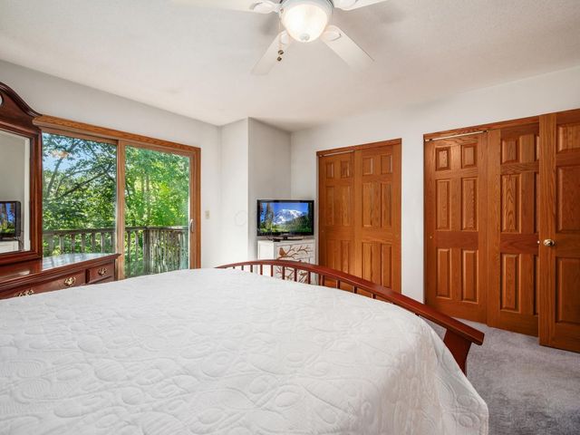 606 Kimberly Court, Heath, OH 43056