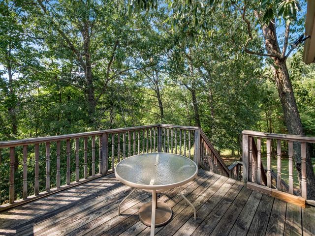 606 Kimberly Court, Heath, OH 43056