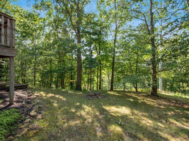 606 Kimberly Court, Heath, OH 43056