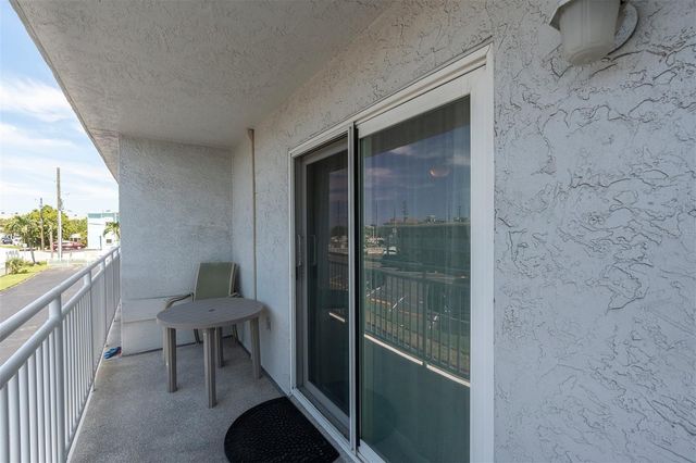 9755 HARRELL AVENUE 105, Treasure Island, FL 33706