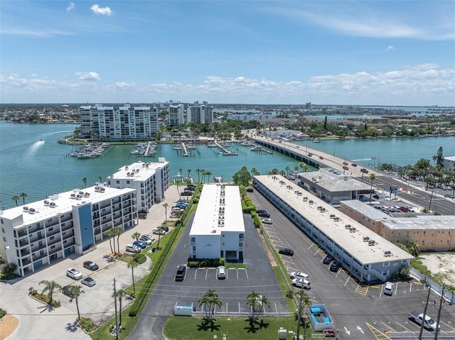 9755 HARRELL AVENUE 105, Treasure Island, FL 33706