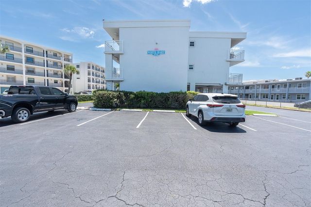 9755 HARRELL AVENUE 105, Treasure Island, FL 33706