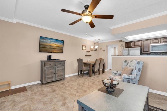 9755 HARRELL AVENUE 105, Treasure Island, FL 33706