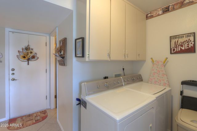 6902 E Sheena Drive, Scottsdale, AZ 85254