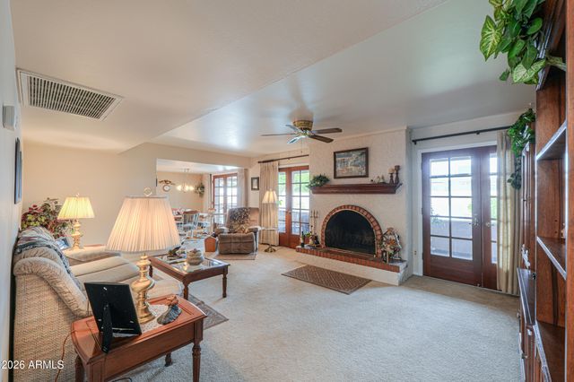 6902 E Sheena Drive, Scottsdale, AZ 85254