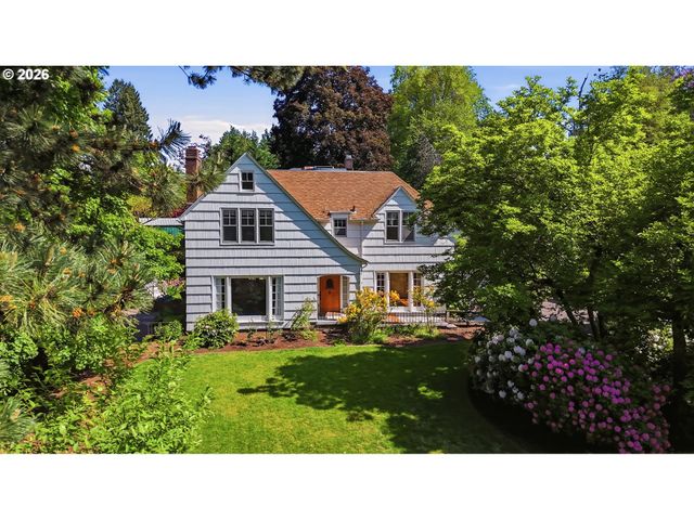 3921 Se LAKE Rd, Milwaukie, OR 97222
