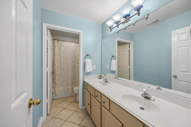 14922 Sawtooth Oak Drive, Houston, TX 77082