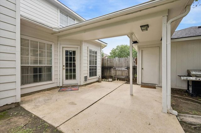 14922 Sawtooth Oak Drive, Houston, TX 77082