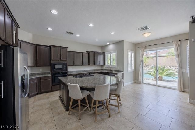 7270 Elessar Avenue, Las Vegas, NV 89178