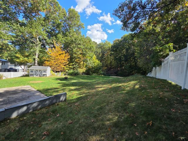4 Joseph St, Dudley, MA 01571