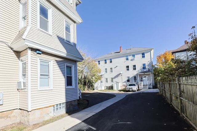 764 Plymouth Ave, Fall River, MA 02721