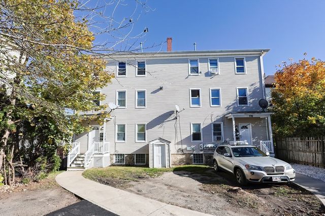 764 Plymouth Ave, Fall River, MA 02721