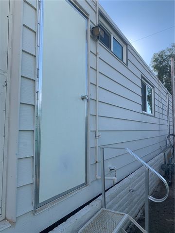 1933 W Robson Circle, Bullhead City, AZ 86442