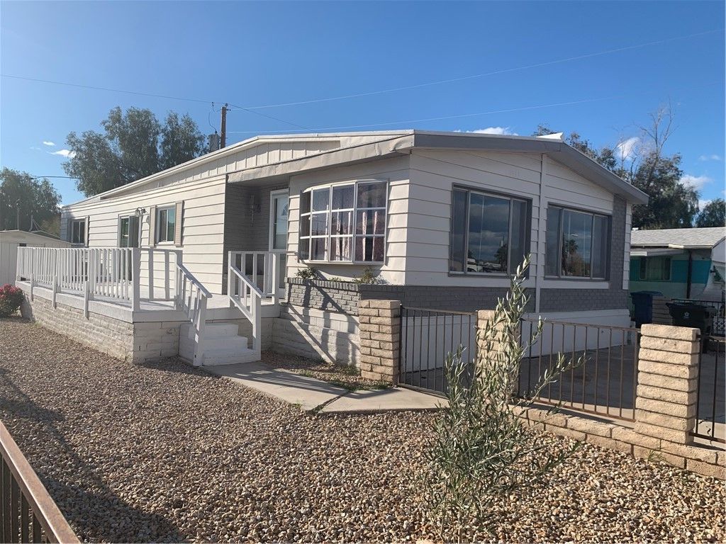 1933 W Robson Circle, Bullhead City, AZ 86442