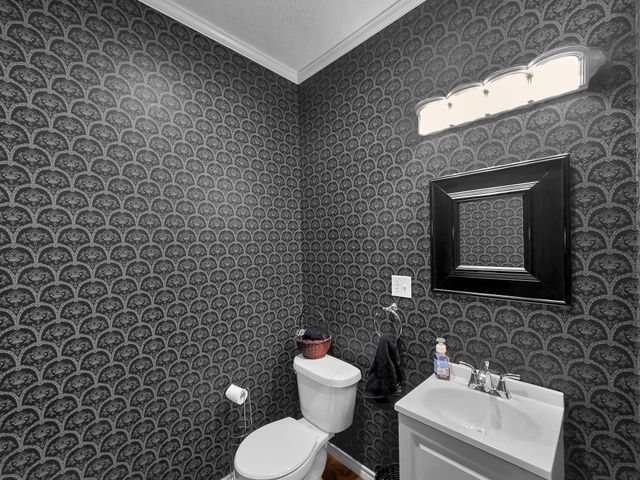 520 Meadow Lane, Winnie, TX 77665