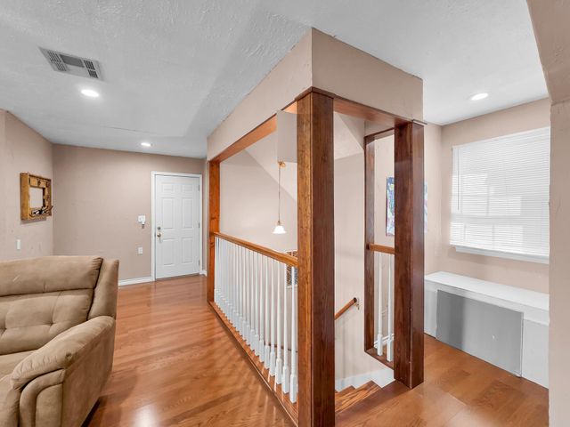 520 Meadow Lane, Winnie, TX 77665