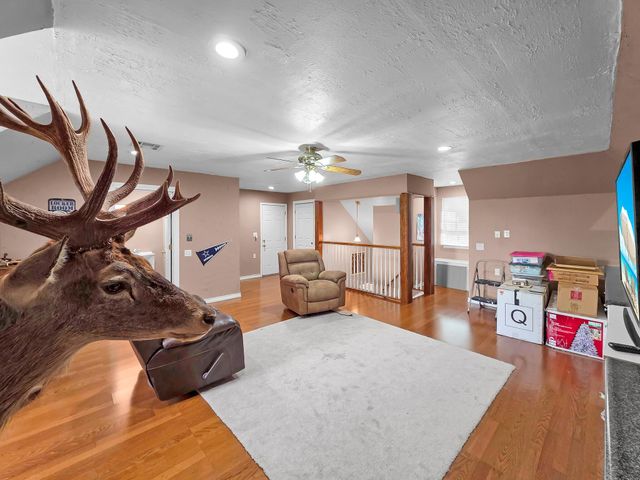 520 Meadow Lane, Winnie, TX 77665