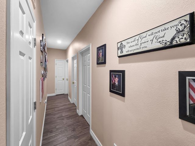 520 Meadow Lane, Winnie, TX 77665