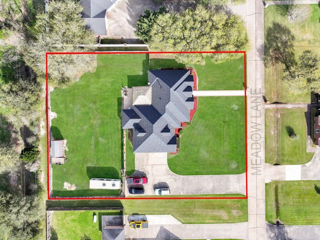 520 Meadow Lane, Winnie, TX 77665