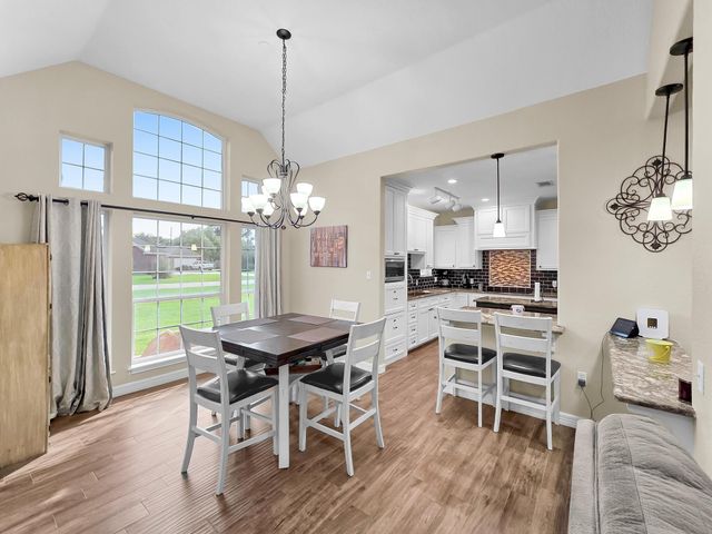 520 Meadow Lane, Winnie, TX 77665