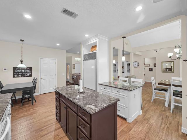 520 Meadow Lane, Winnie, TX 77665