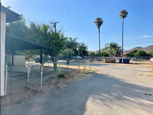 10945 -10953 Campbell Avenue, Riverside, CA 92505